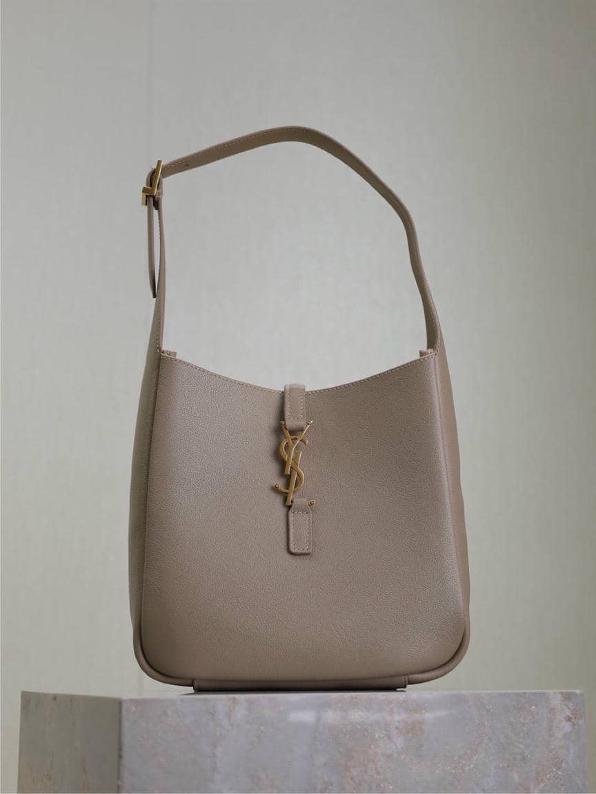 Handbag 2-18